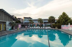 Pool - The Polygon / Park Circle / Pet Friendly (North Charleston)