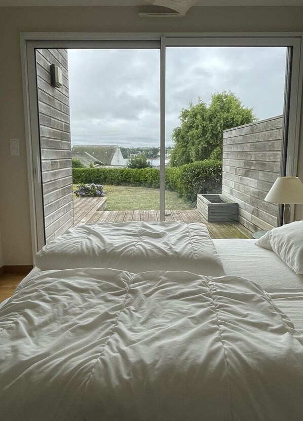 3 bedrooms, iron/ironing board - Villa Chaleureuse les Pieds Dans L'eau, à 1 Minute de la mer (Lannilis)