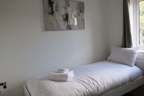 3 Schlafzimmer, Bügeleisen/Bügelbrett, WLAN, Bettwäsche