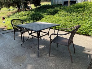 屋外ダイニングエリア