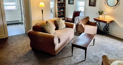 3-bedroom apartment near hospital and Erie Canal