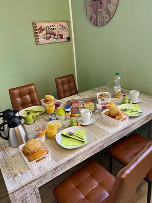 Condo | Hypo-allergenic bedding, Select Comfort beds, desk, free WiFi