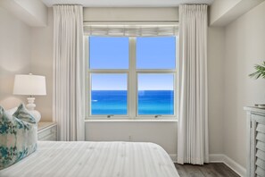 3 bedrooms, iron/ironing board, free WiFi, bed sheets - Aqua 802 Oceanfront/Hi+Clean Standard/Wifi/ Beach Chairs (Panama City Beach)