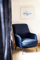 高级套房, 多张床, 海景 | 遮光窗帘、旅行婴儿床、免费 WiFi、床单