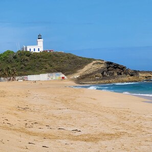 Espreguiçadeiras, toalhas de praia