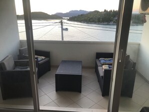 Interior - 🌴 Discover Your Oasis in Blace, Croatia - 2-Bed Flat by the Serene Beach! 🌴 (Blace)