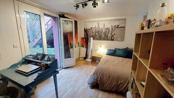 5 chambres, fer et planche à repasser, lit parapluie, Wi-Fi gratuit