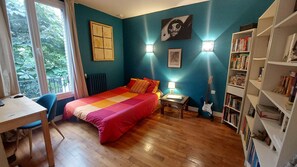 5 chambres, fer et planche à repasser, lit parapluie, Wi-Fi gratuit