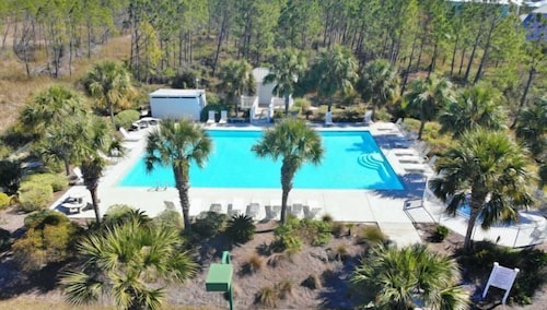 Beach Front w/ Pools/Pickleball