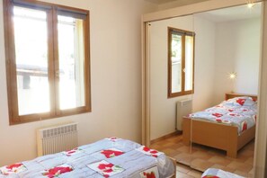 2 chambres, accès au Wi-Fi (inclus)