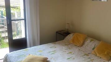 1 habitación y ropa de cama