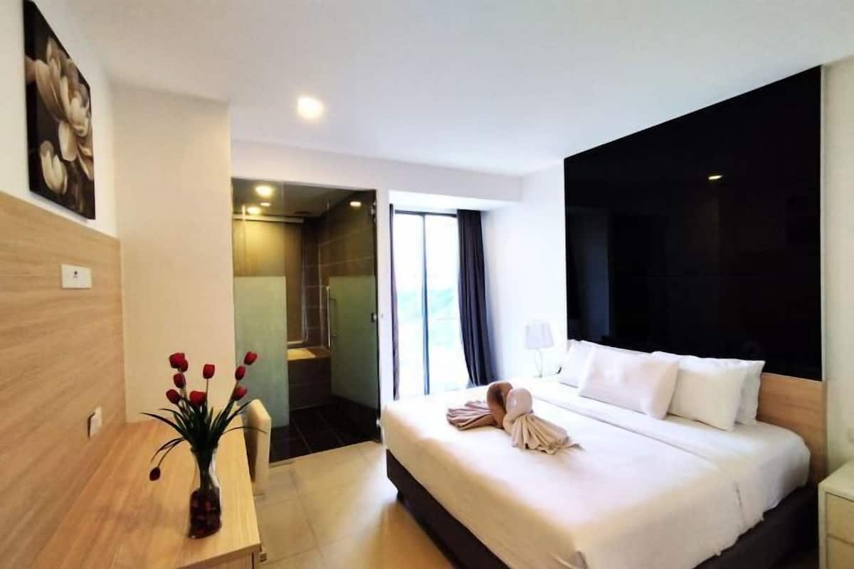 3 bilik tidur, langsir/tirai gelap terus, seterika/papan seterika