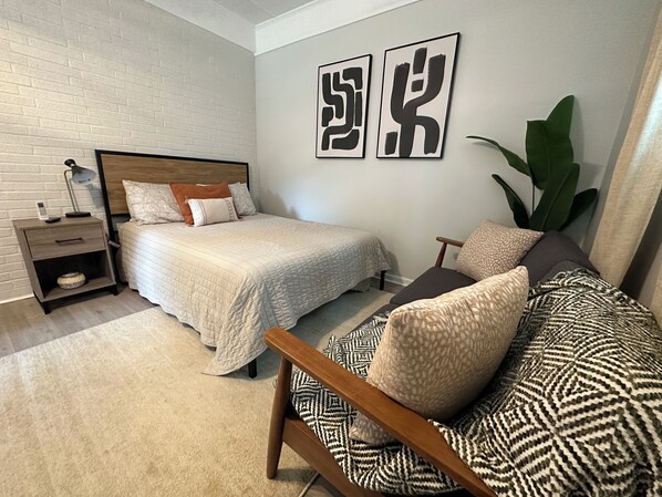 1 habitación, tabla de planchar con plancha, wifi y ropa de cama