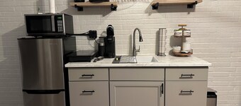 Modern And Spacious Studio Retreat