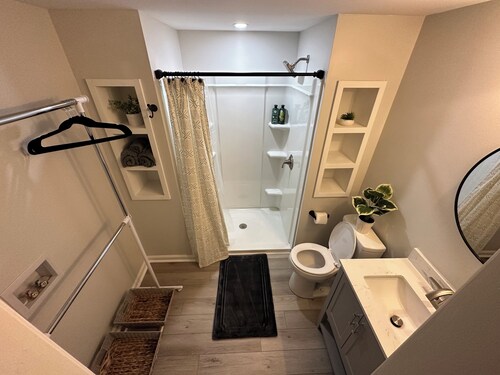 Modern And Spacious Studio Retreat