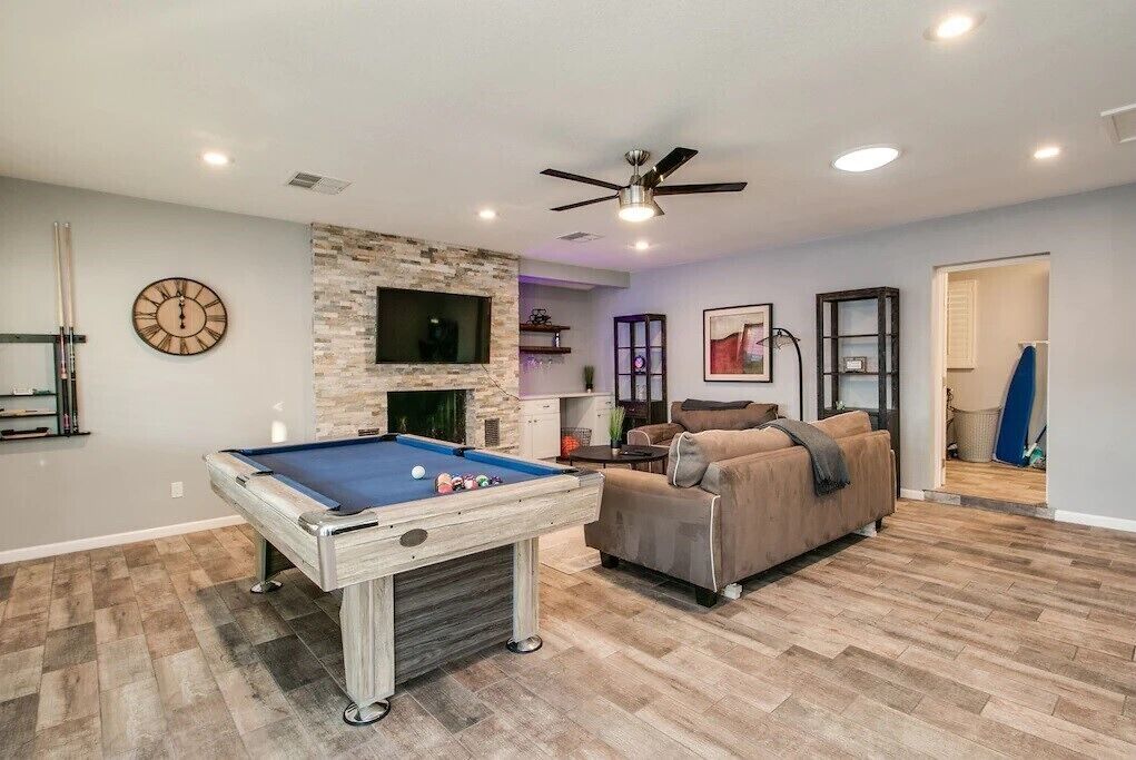 Modern Chic Old Town Home w/ Game Room and Backyard Oaisis!