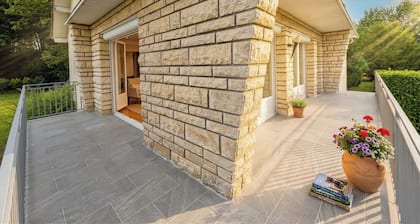 VILLA EDOUARD - 180m2 in the heart of nature - 20min Disney - 7min Airport