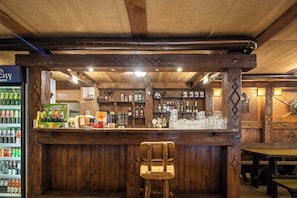 Bar (on property) - Kuren Hostel near Vikings Restaurant and reconstructed XII c. Curonian's Village (Kunkiai)