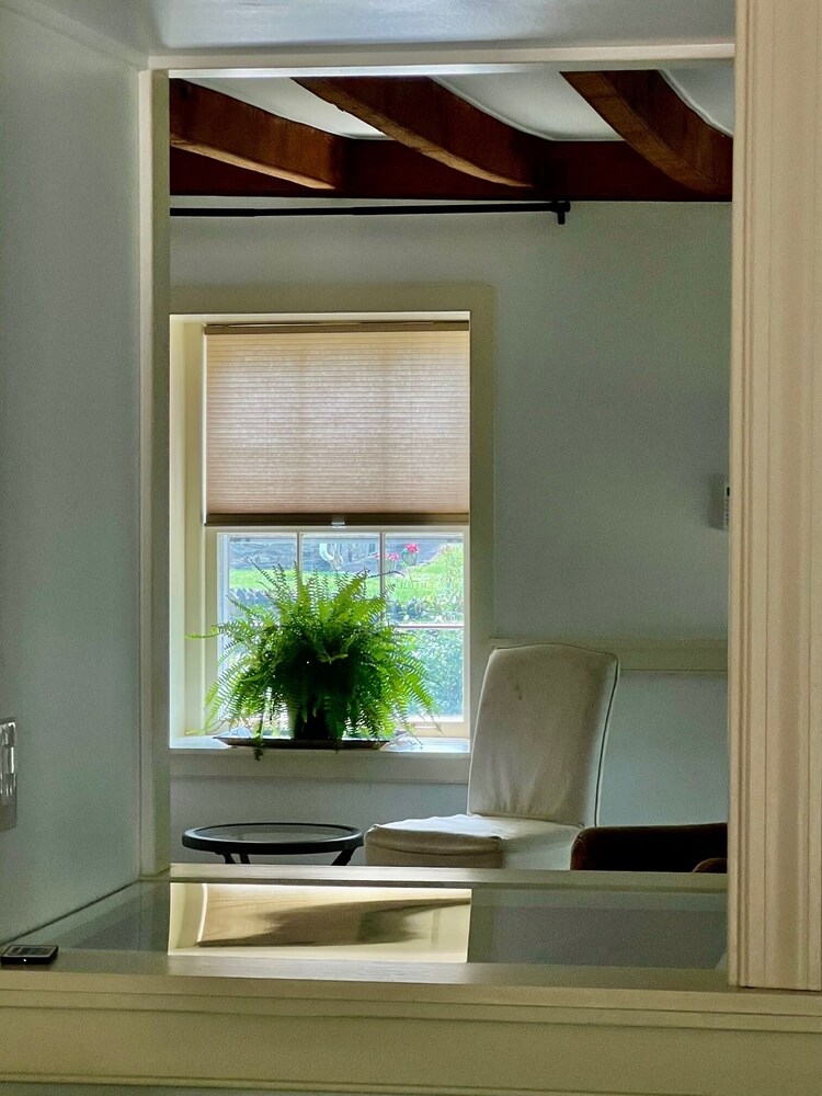 Historic house in Upperville! Wineries, equestrian events, great location! Upperville Vrbo