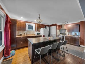 Private kitchen - Story and a Half (Windsor)