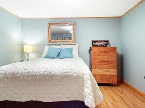 3 habitaciones, tabla de planchar con plancha y wifi gratis