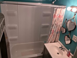 Towels, toilet paper