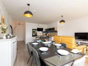 Dining - Ker Eol by Interhome (Cancale)