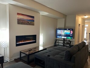 TV connectée, cheminée