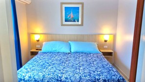 1 bedroom, in-room safe, iron/ironing board, travel cot - Modern apartment near Palm Beach (Noord)