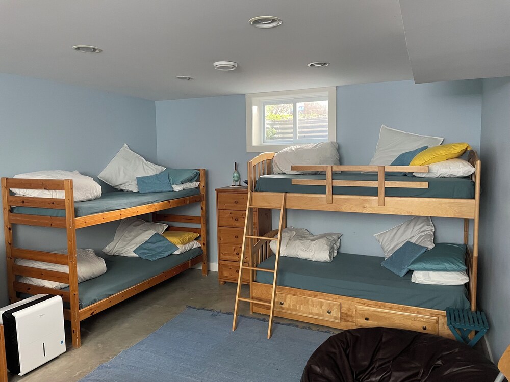 Bright and charming family home near the Southampton beach ...