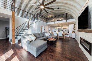 Smart TV, fireplace, table football, streaming services - Unique Hill Country Barndominium With Amazing View! (Leander)