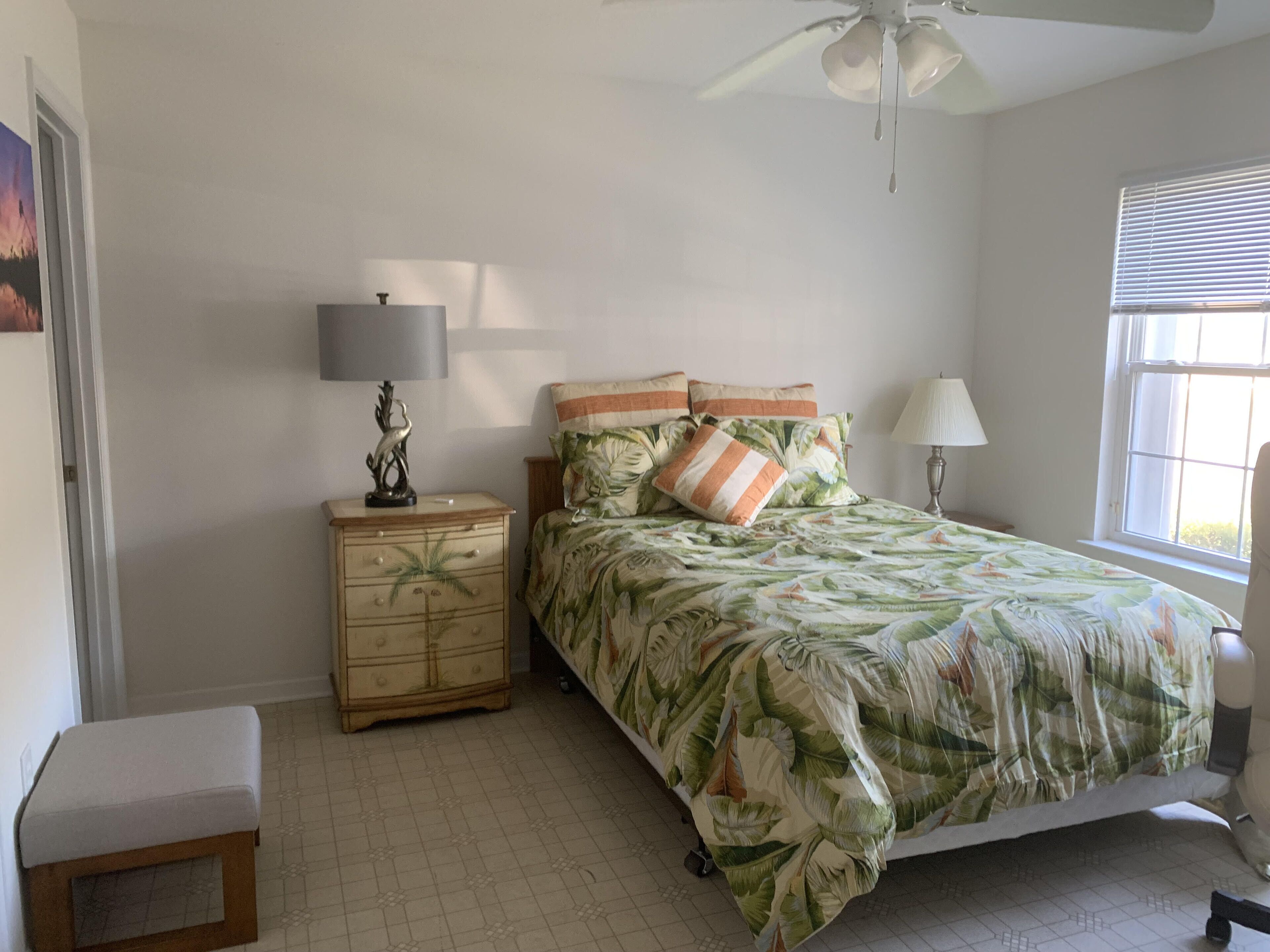 3 habitaciones, escritorio, wifi gratis y ropa de cama 