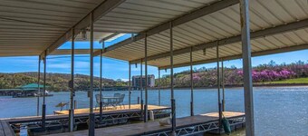 Lakefront House w/ Pool, Boat Dock & views of Old Kinderhook Golf Course 