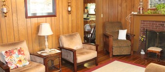 Relaxing, quiet country setting.  Close to many Mountain activities!