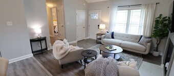 Minutes to Keeneland/Airport/UK & more!