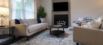 Minutes to Keeneland/Airport/UK & more!