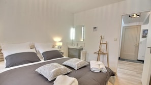 3 camere, ferro/asse da stiro, Wi-Fi gratuito, lenzuola