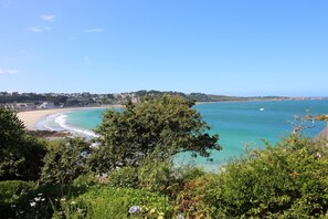 On the beach - L'yser - Perros Guirec (PERROS GUIREC)