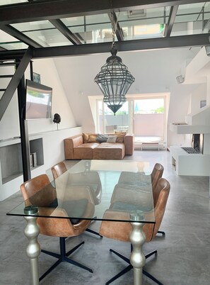 TV connectée, cheminée