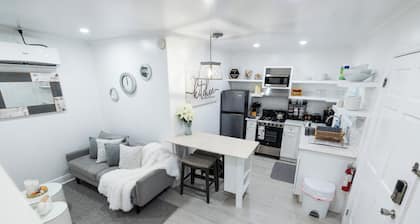 Oasis on Poitier in Nassau Bahamas - your private retreat.