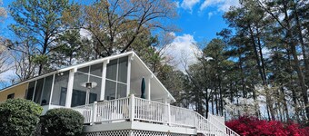 Private Retreat! 200 private gated acres with two ponds.