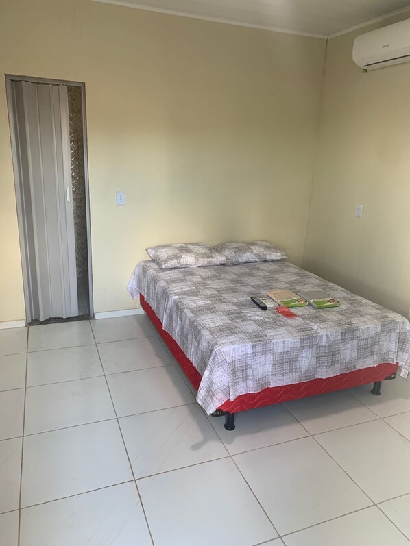 8 makuuhuonetta, Wi-Fi, vuodevaatteet