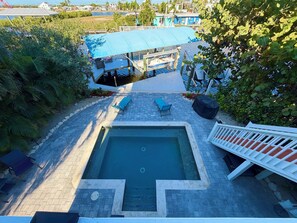 Pool - Island Cottage in Quaint Matlacha Florida. Amazing island life is a click away… (Matlacha)