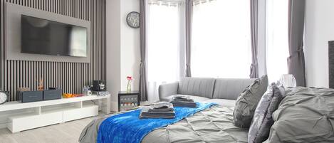 Deluxe Triple Room | Premium bedding, down comforters, memory foam beds