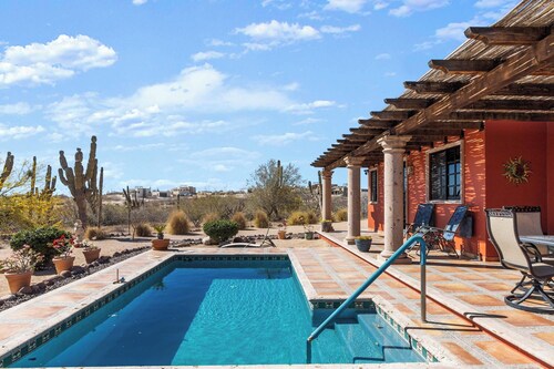 Gorgeous Private Home with 360 degree Vistas and Heated Pool 