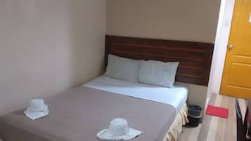 Habitación doble Deluxe | Escritorio, wifi gratis y ropa de cama