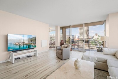 Reno 1 Bedroom, corner view condo,  on the Truckee River Walk, bike, theater.