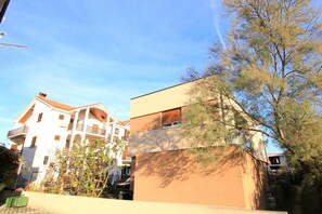 Apartment | Exterior - Apartments Oasis (Nin)