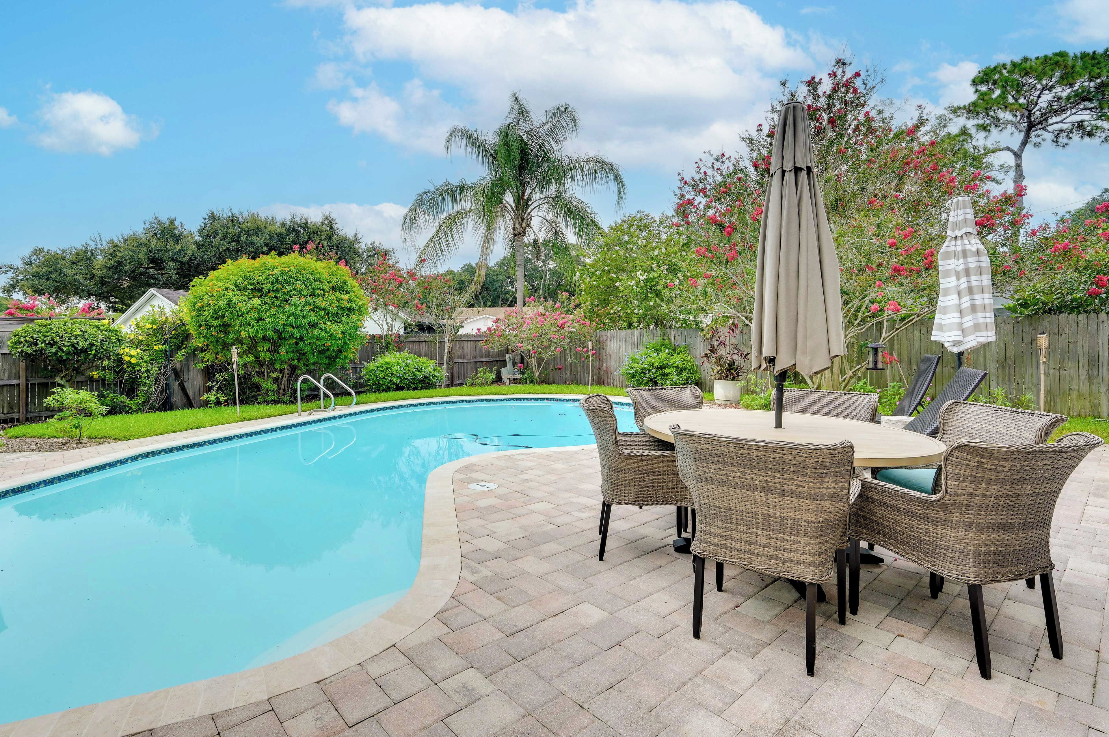 Bright Tampa Oasis w/ Outdoor Pool & Gazebo!
