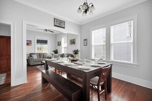 تناول الطعام